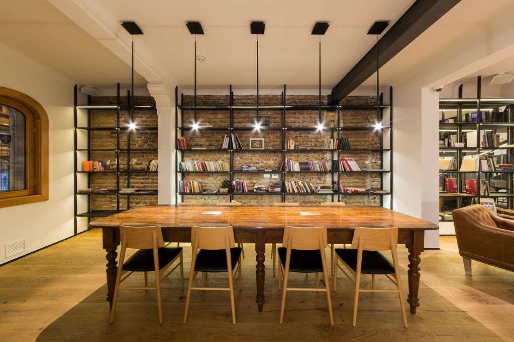 Hotel Magnolia Сантьяго Удобства фото Library